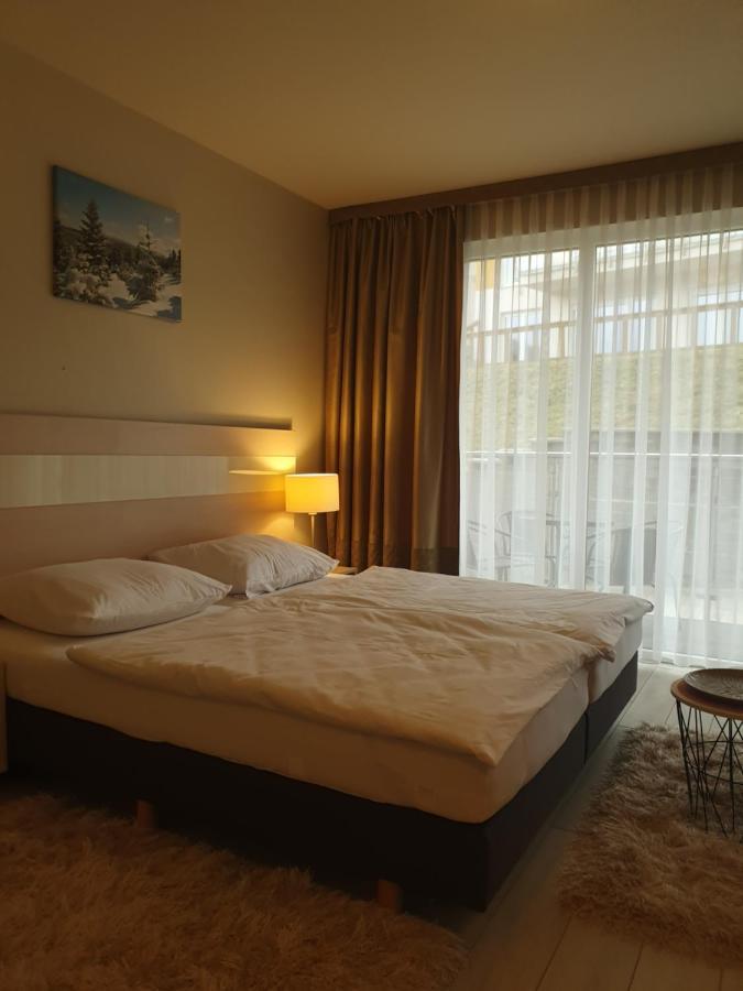 Apartament Sienna Czarna Gora Ischgl 18 Екстериор снимка